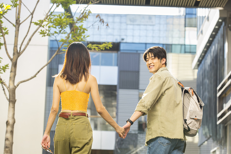 广州婚外情调查取证公司：异性闺蜜是能真朋友关系吗？